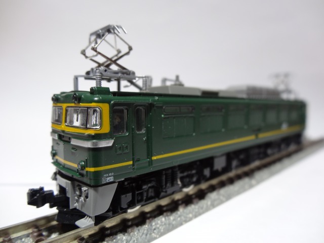 KATOのEF81にTOMIXの動力 : 燕雀鉄道白津機関区活動日誌
