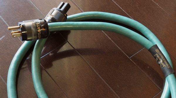 電源ケーブルというのをすごく久しぶりに買った(中古品ですけど)_d0027243_15520907.jpg