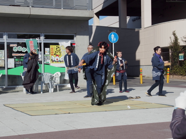 新春獅子舞寒川町内めぐり　2017.1.6_d0239667_17111320.jpg