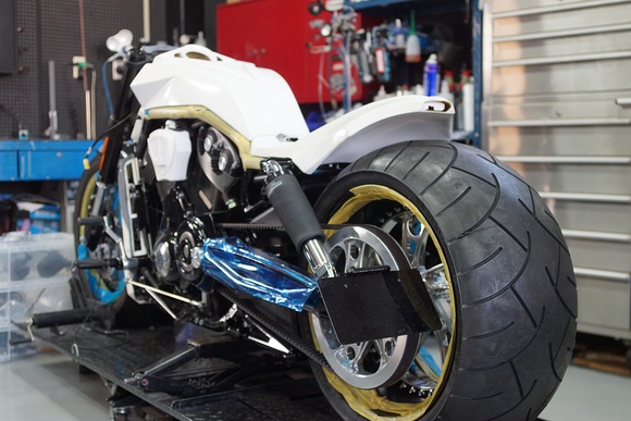 V-ROD カスタム進行状況！_e0127304_8542576.jpg