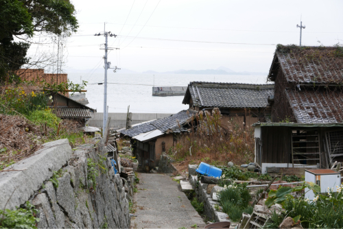 海界の村を歩く 瀬戸内海 安居島(愛媛県)_d0147406_15062883.jpg