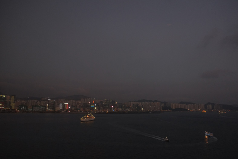■香港──朝焼け・夕焼け・港の夜景［1.2-5］_d0190217_12464474.jpg