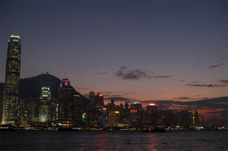 ■香港──朝焼け・夕焼け・港の夜景［1.2-5］_d0190217_1257837.jpg