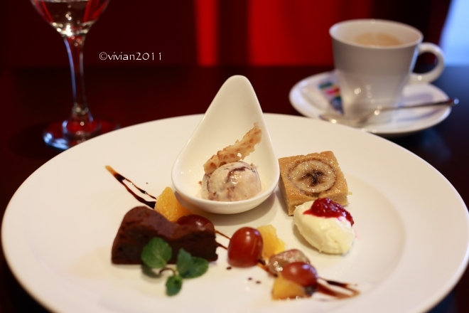 リストランテ ズッケロ(Ristorante Zucchero) ~豪華スイーツ付きのランチ~_e0227942_17062432.jpg
