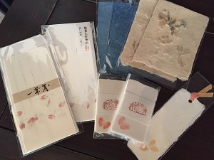 能登仁行和紙の工房へ_f0233340_1536442.jpg