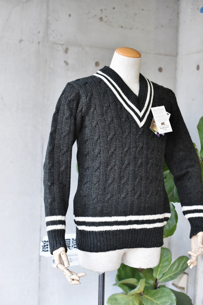 OLD DERBY (MADE in England) ・・・ V NECK LINE SWEATER!★!_d0152280_8514279.jpg