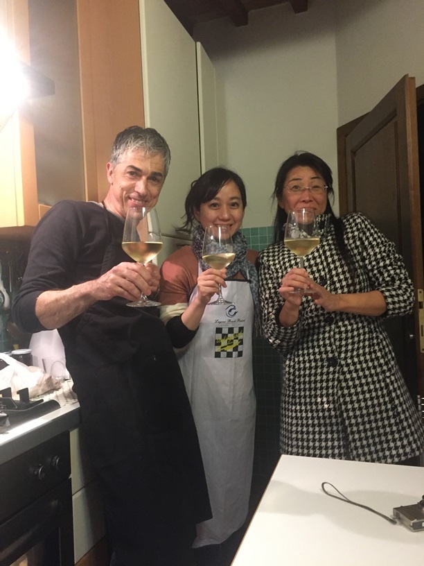 料理男子からシエナの伝統菓子を習う　2016_d0041729_14262732.jpg