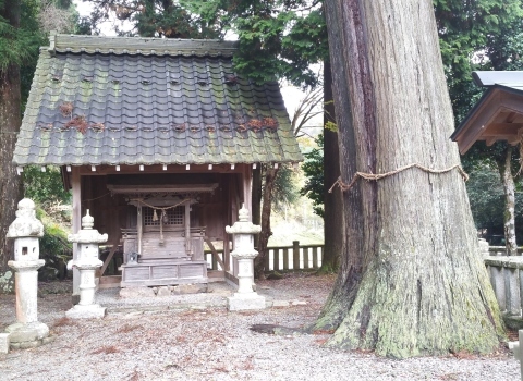 福知山市三和町西松の神社_a0003356_16050730.jpg