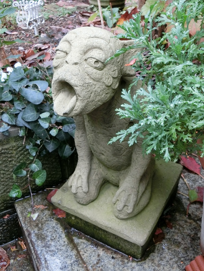 割引発見 植物と相性抜群で落ち着いた色合いにワンダーデコール抜群の オーナメント・オブジェ