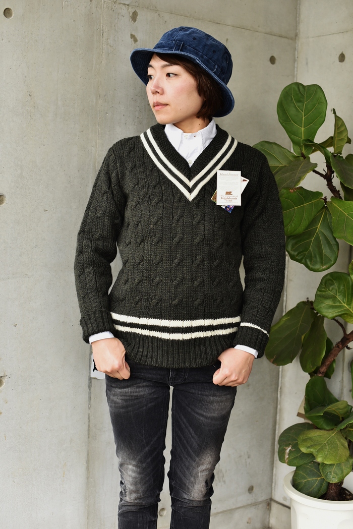 OLD DERBY (MADE in England) ・・・ V NECK LINE SWEATER!★!_d0152280_18171933.jpg