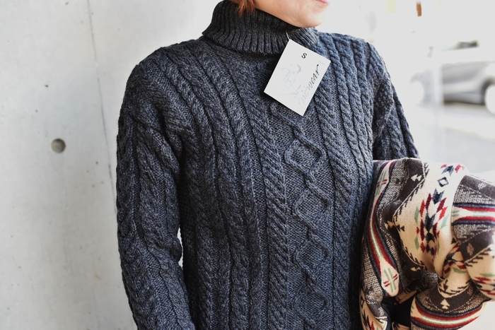 名品KNIT です。。。Guernsey Woollens Knitwear ・・・ CABLE KNIT TURTLE!★!_d0152280_5455093.jpg