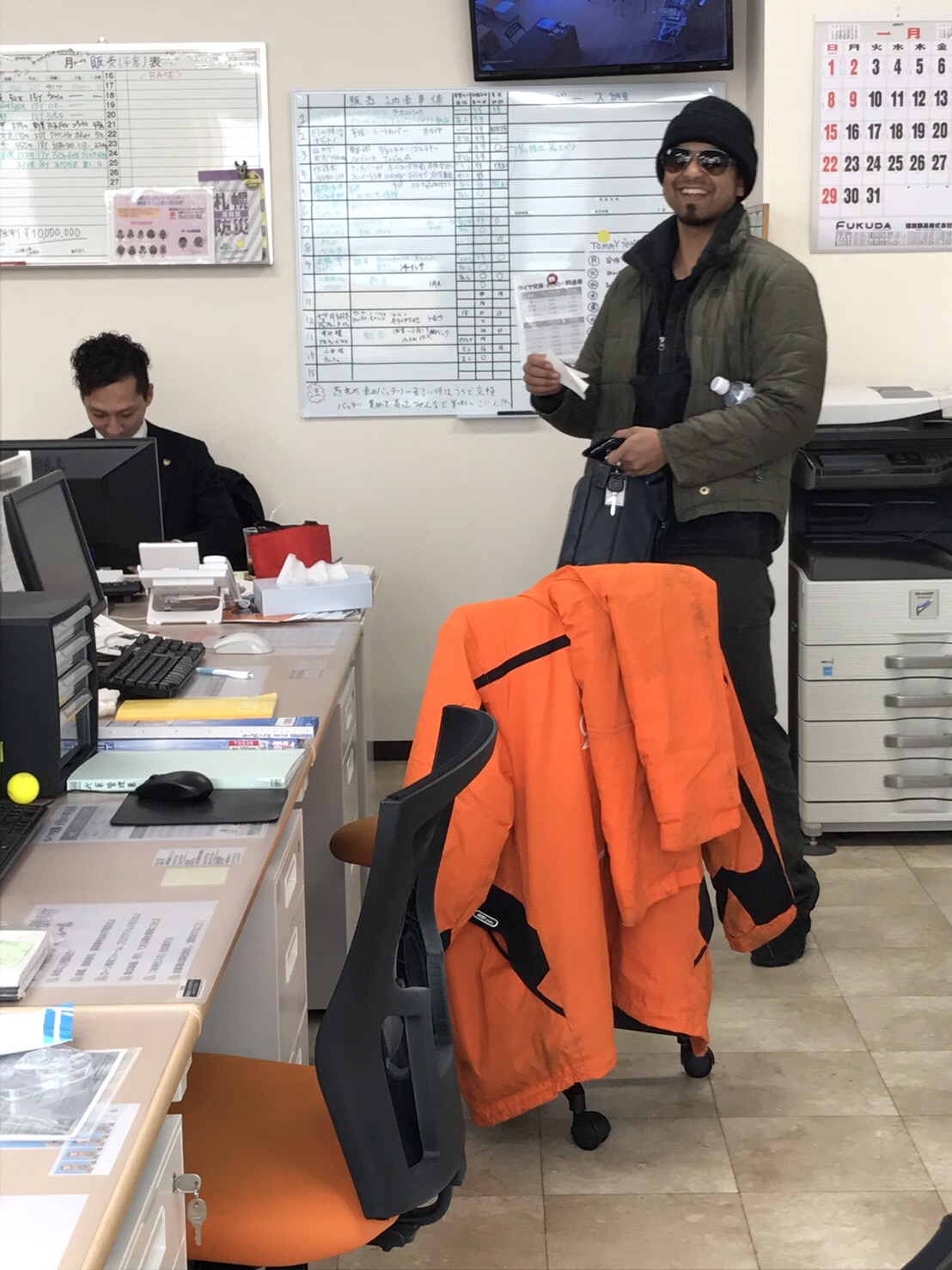 1月13日 金曜日の本店オールスターブログ!(*´ω`*) ランクル・ハマー構造変更もお任せ下さい♫TOMMY_b0127002_18445646.jpg