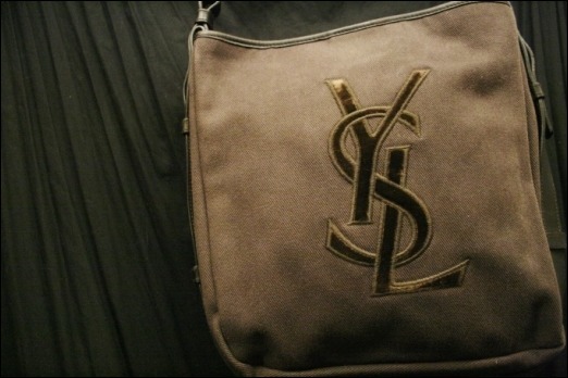 家の近所にご飯屋さんがOPENするのは助かる!!(YVES SAINT LAURENT、PRADA、SONIA RYKIEL、BROOKSBROTHERS レディースバッグ、ベルト)_f0180307_00190318.jpg