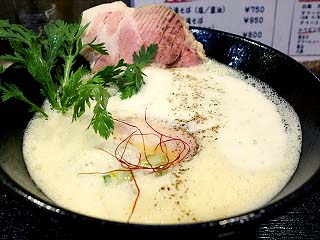 麺処 想@倉吉 ★★ (鶏白湯そば(醤油&塩))_f0080612_1919262.jpg