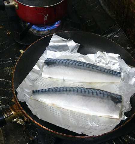 クックパー なるものを試してみた フライパンで鯖の塩焼き 続 びーち はうす クックパー なるものを試してみた フライパンで鯖の塩焼き 続 びーち はうす