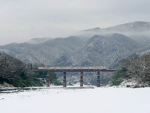 雪景色の中の秩父鉄道_f0199866_22404029.jpg