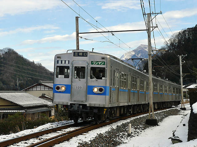 雪景色の中の秩父鉄道_f0199866_22512440.jpg