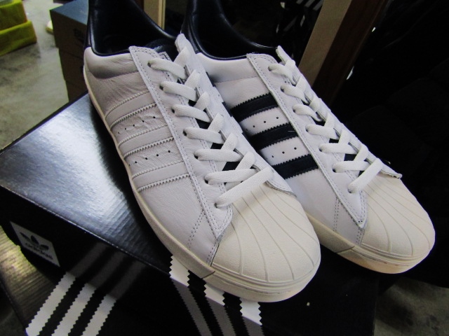 梅春的・洒落乙スニーカー!★? adidas ・・・ SUPERSTAR VULC Limited!★!_d0152280_16393640.jpg