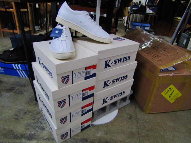 梅春的・洒落乙スニーカー!★? adidas ・・・ SUPERSTAR VULC Limited!★!_d0152280_16404927.jpg