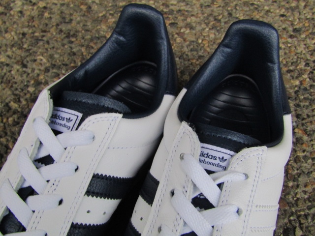 梅春的・洒落乙スニーカー!★? adidas ・・・ SUPERSTAR VULC Limited!★!_d0152280_17184768.jpg