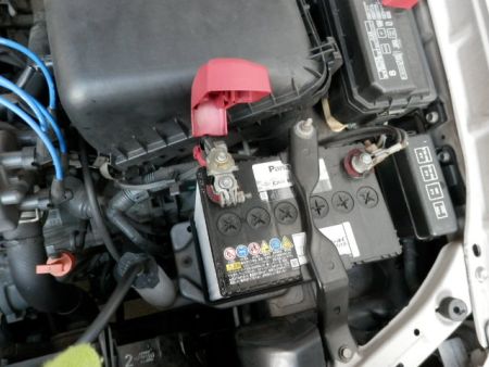 AE110 バッテリー端子カバー交換（続） : Doll`s Houseをやってみた