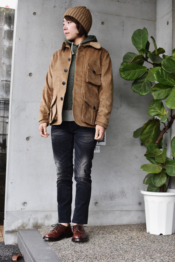 HOLLING WORTH (MADE in England) ・・・ CORDUROY FIELD JACKET (NEW・BEIGE)!★!_d0152280_5284941.jpg