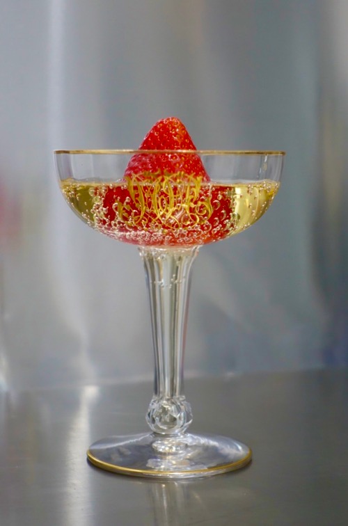 Champagne Coupes Special 1_c0108595_22531956.jpg