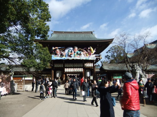八方除け祈願..寒川神社に!_b0137932_15373211.jpg