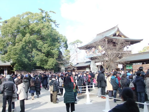 八方除け祈願..寒川神社に!_b0137932_15414617.jpg