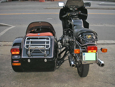 お勧めのサイドカー BMW R100RS+クマガヤ(黒)_e0218639_21382916.jpg