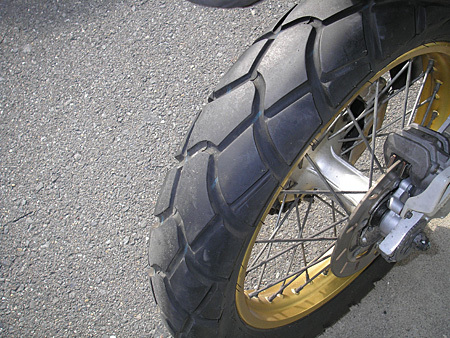 お勧めの中古車 ヤマハTT250R(赤)_e0218639_23392492.jpg