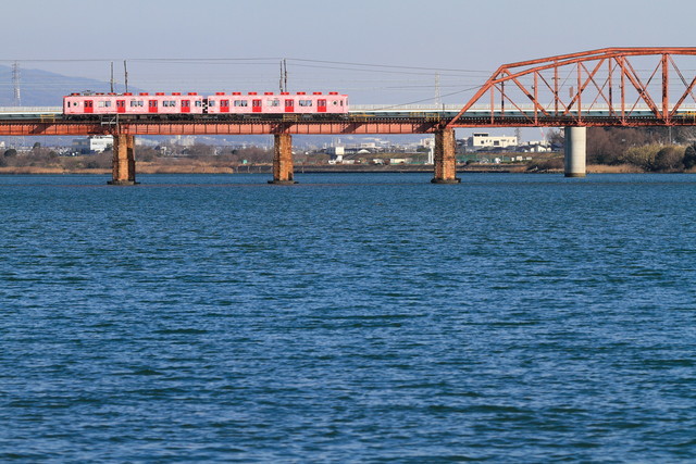 新年の装い、めでたい電車を撮る_c0170340_22412548.jpg