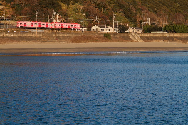 新年の装い、めでたい電車を撮る_c0170340_22531251.jpg