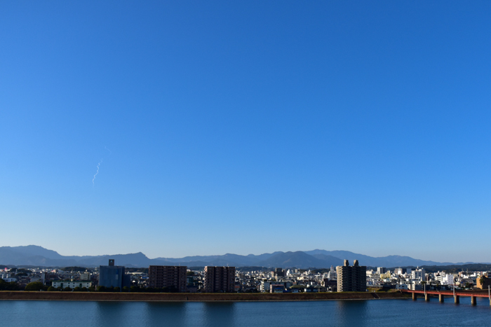 きょうは青空さんぽの日♪ (^o^)_c0049299_23034226.jpg