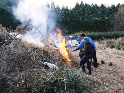 「御願立て」と「どんどや」 熊本県菊池市伊牟田の年行事2017 今年は30年来の友人たちと共に!_a0254656_18451940.jpg