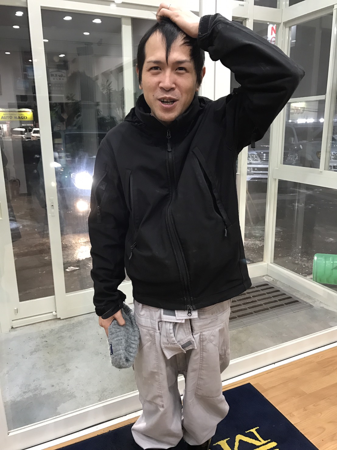 1月17日(火) 火曜日のみんなブログヽ( ‘ω’ )ノ ランクル・ハマーの構造変更もお任せ下さい♫TOMMY_b0127002_1911325.jpg