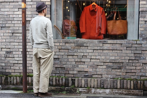 間違いなく使うスウェットアイテムだからこそ間違いないブランドで! Jackman \"GG SWEAT CREWNECK\"_f0191324_08274816.jpg