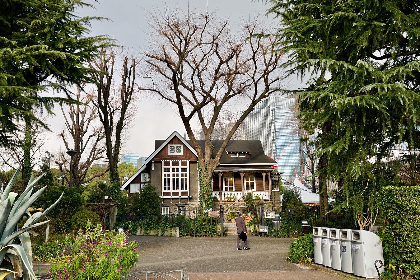 旧日比谷公園事務所 フェリーチェガーデン日比谷 画像集 近代文化遺産見学案内所 旧日比谷公園事務所 フェリーチェガーデン日比谷 画像集 近代文化遺産見学案内所
