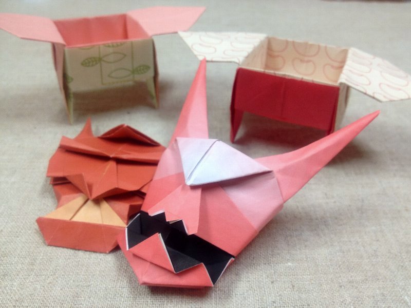 折り紙の箱 鬼のお面 ガジャのねーさんの 空をみあげて Hazle Cucu