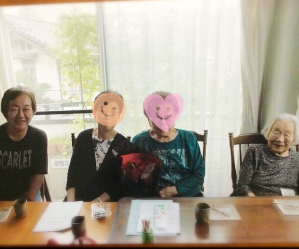 ボランティアもおしゃれ_f0378589_15484018.jpg