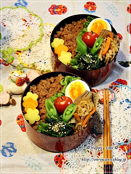 だんだん鶏そぼろ弁当♪_f0348032_18091216.jpg