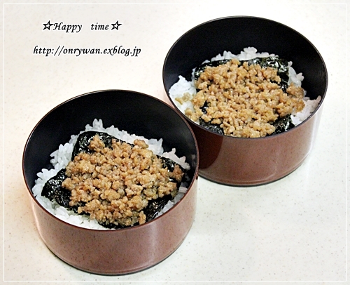 だんだん鶏そぼろ弁当♪_f0348032_18092159.jpg