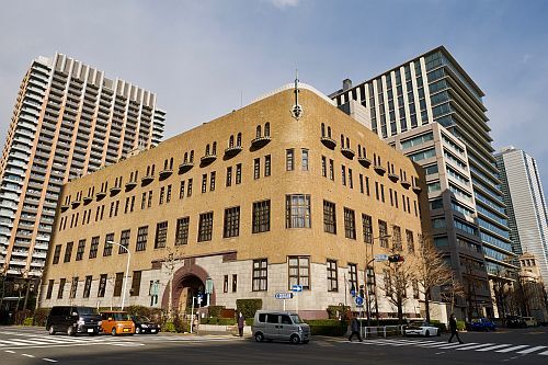 東京・横浜　大理石ホールやステンドグラス、赤レンガの外壁が美しい洋風建築_b0212342_08582957.jpg