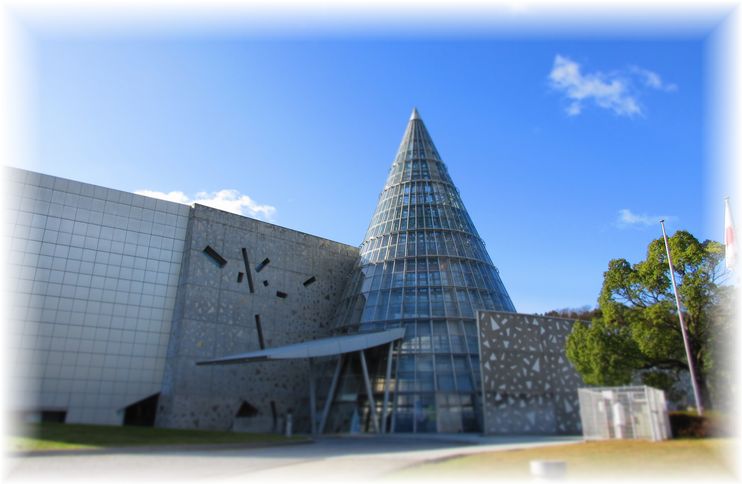 モダンな建物…♪_d0175974_2151585.jpg
