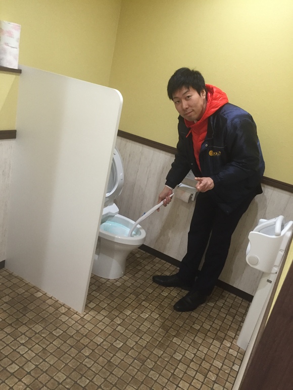 1月19日(水) 臨時の本店みんなブログ♫ ランクル200ディーゼルがやってくる!TOMMY_b0127002_18174884.jpg