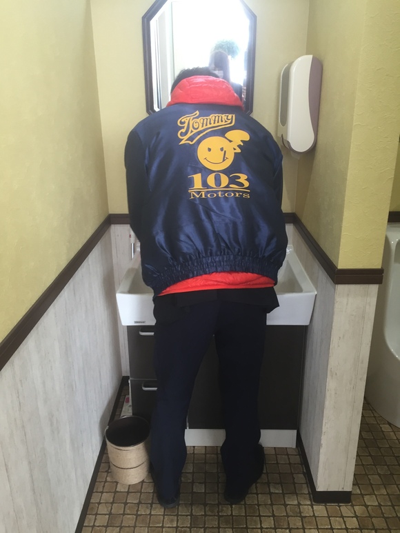 1月19日(水) 臨時の本店みんなブログ♫ ランクル200ディーゼルがやってくる!TOMMY_b0127002_1819408.jpg