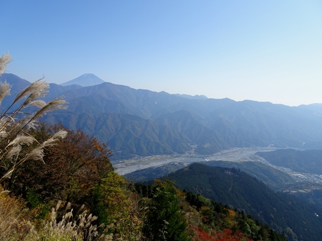 ⑧.アメリカ大変革＆富士山囲む身延山・本栖湖・忍野八海、Yoshikiクラッシックコンサート_b0173754_13290773.jpg