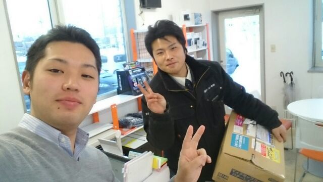 1月20日(金)トミーアウトレット☆ランクル200 ディーゼル 右ハンドル 自社ローン ローンサポート♪♪_b0127002_19035636.jpg