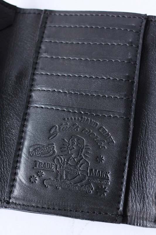 VIN&AGE LEATHER MIDDLE WALLET スタッズ　財布　牛革 VIN&AGE LEATHER MIDDLE WALLET スタッズ 財布 牛革 VIN&AGE