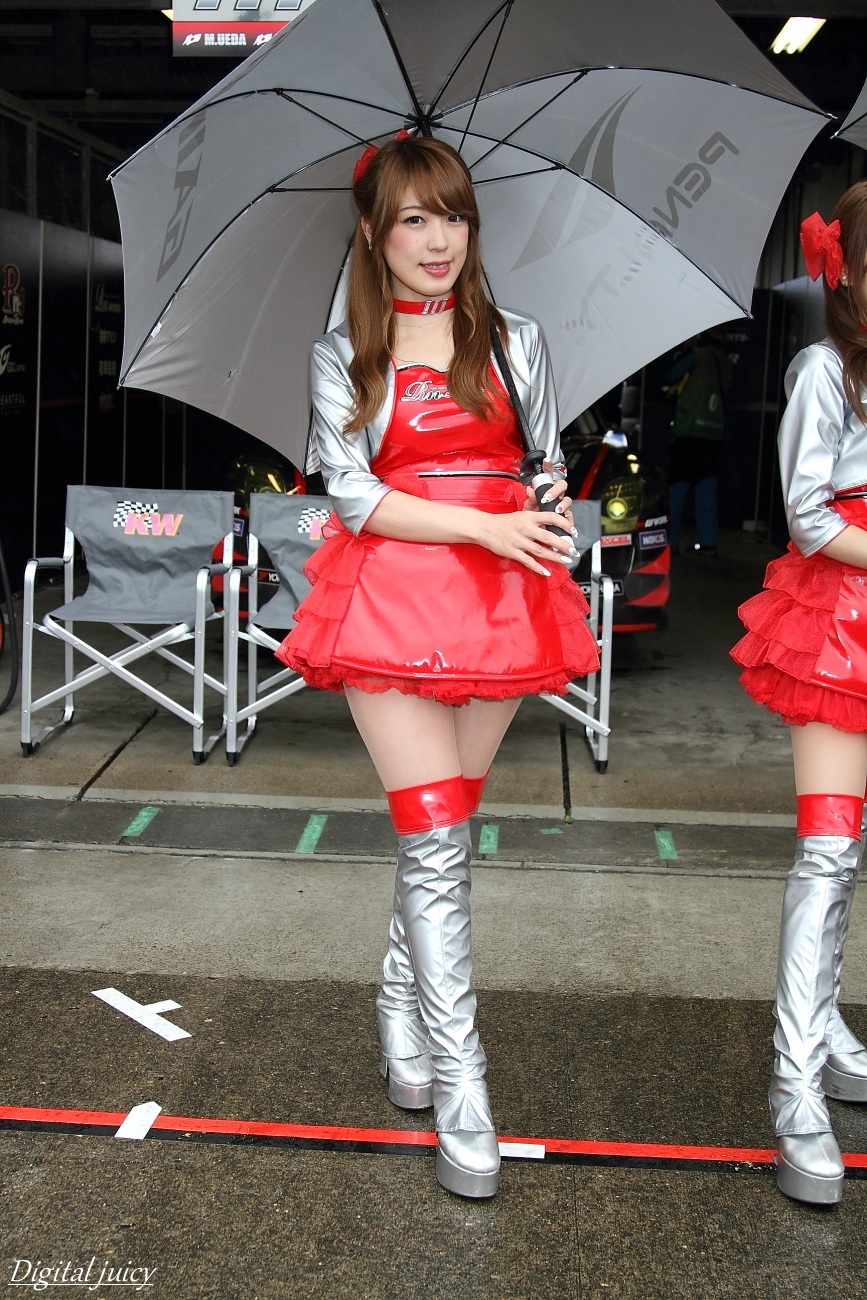 久遠もも さん、佐藤りお さん、西澤未希 さん（Rn-sports Circuit Lady）_c0216181_21201936.jpg